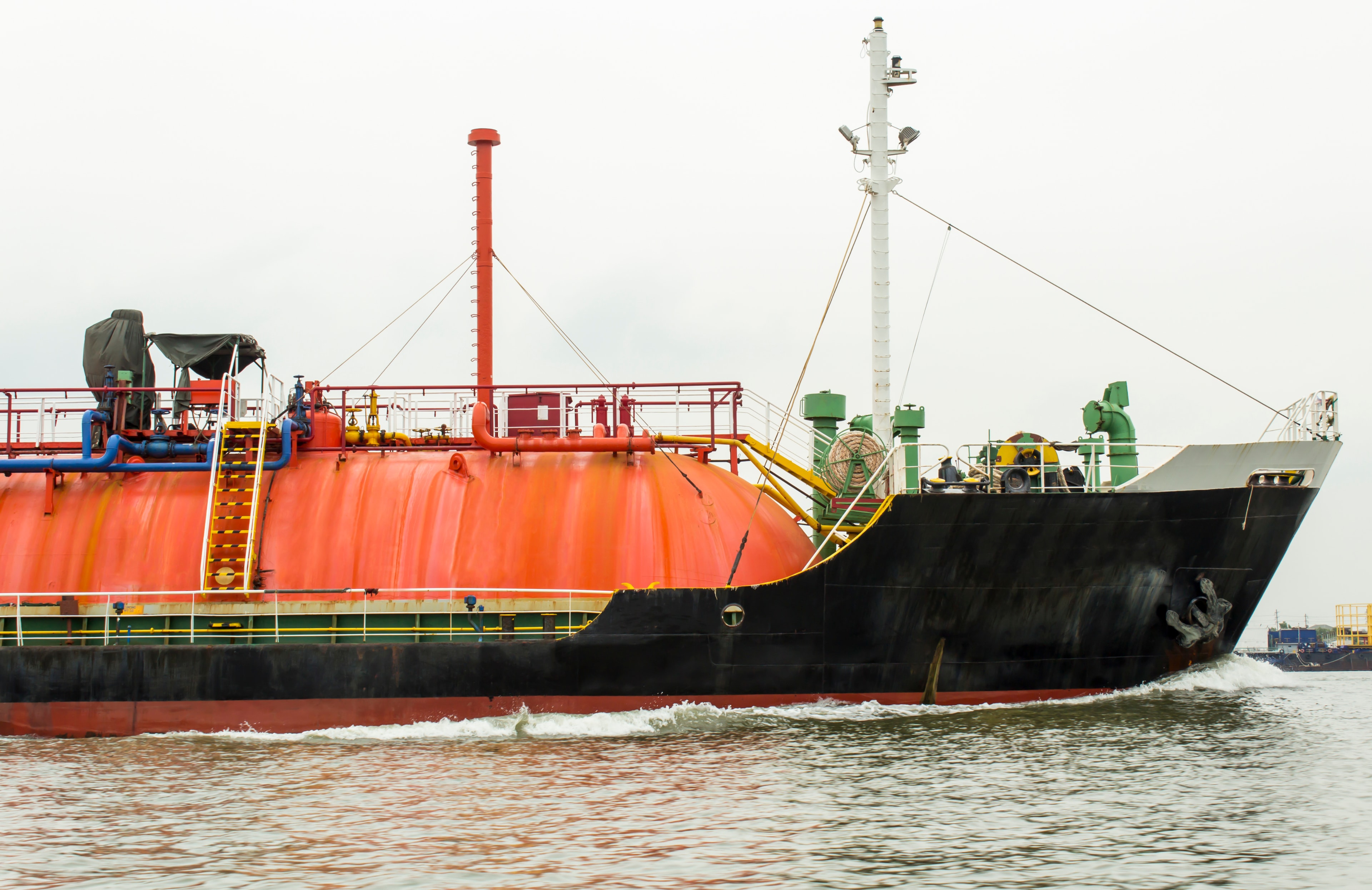 gas tanker ship